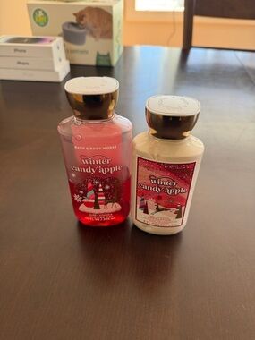 Bath & Body Works Winter Candy Apple Shower Gel & Lotion - Red & Cream